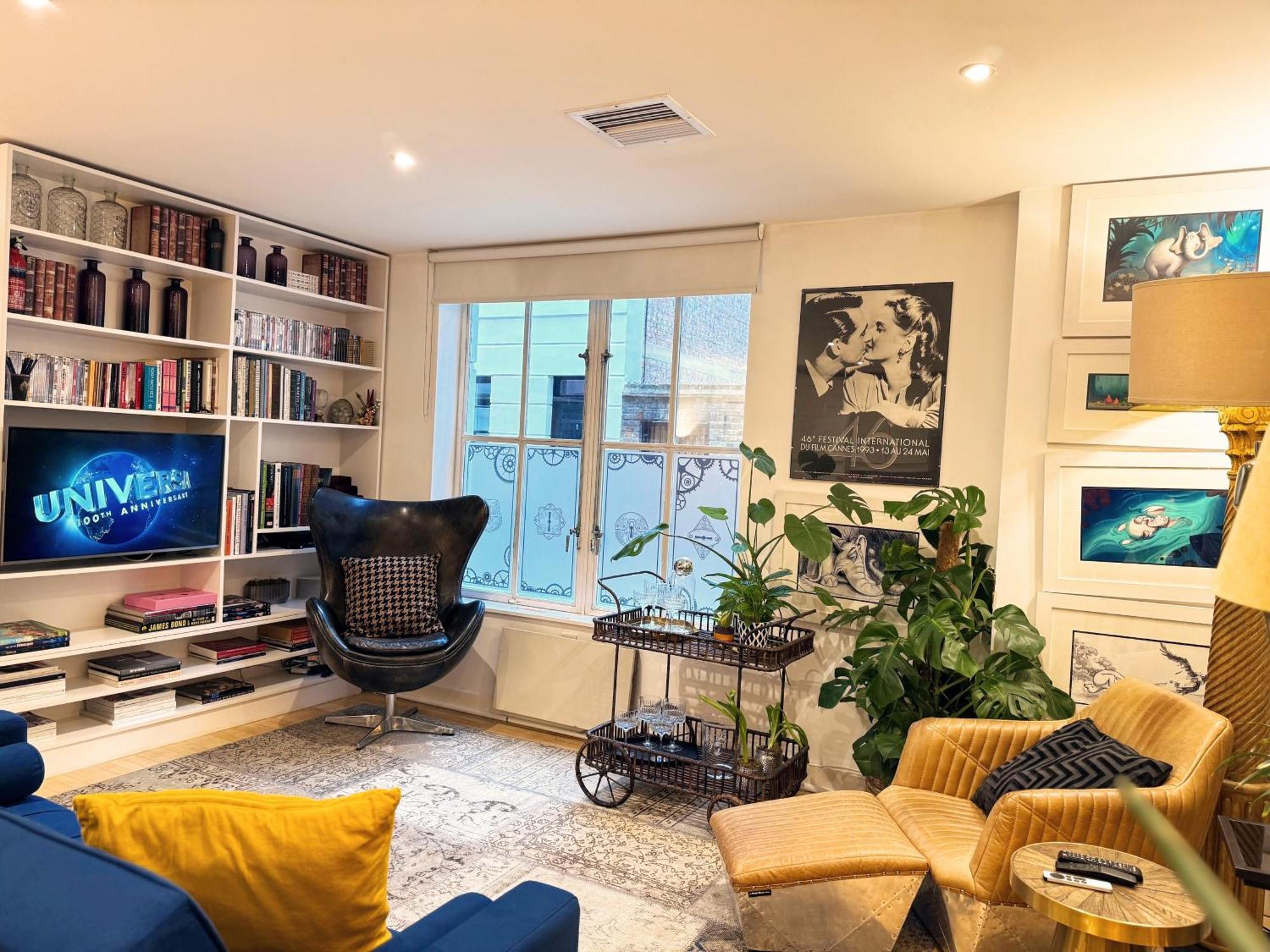 Spacious West End Duplex Apartment, W1 Central Λονδίνο Εξωτερικό φωτογραφία