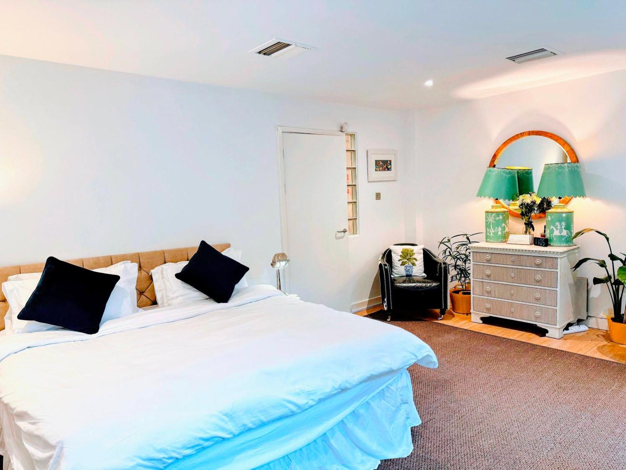 Spacious West End Duplex Apartment, W1 Central Λονδίνο Εξωτερικό φωτογραφία